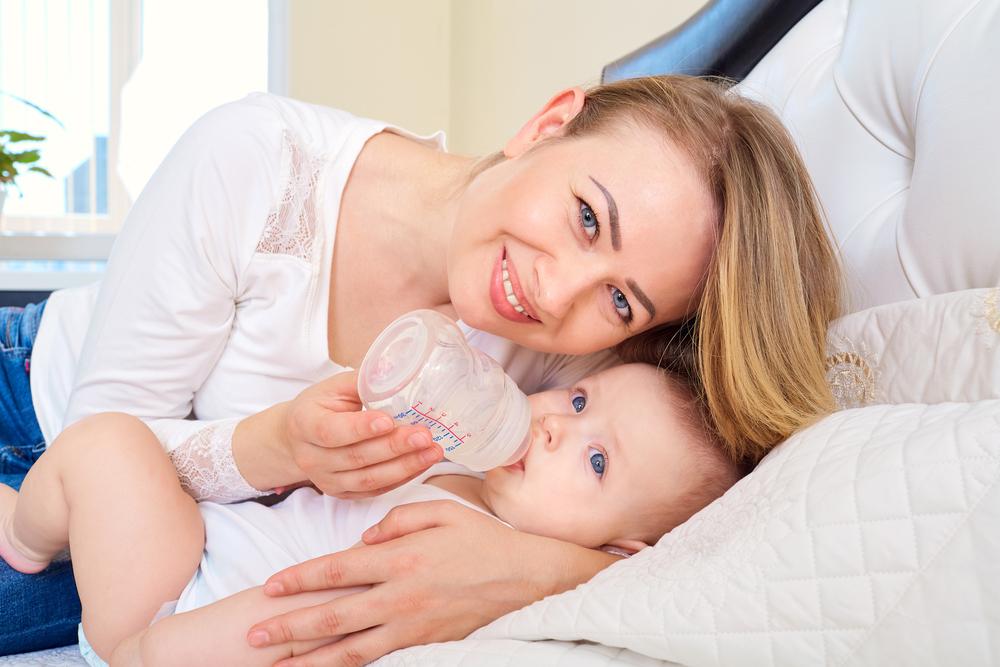  breastfeeding your newborn