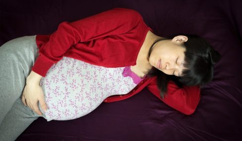 how to sleep when you are pregnant