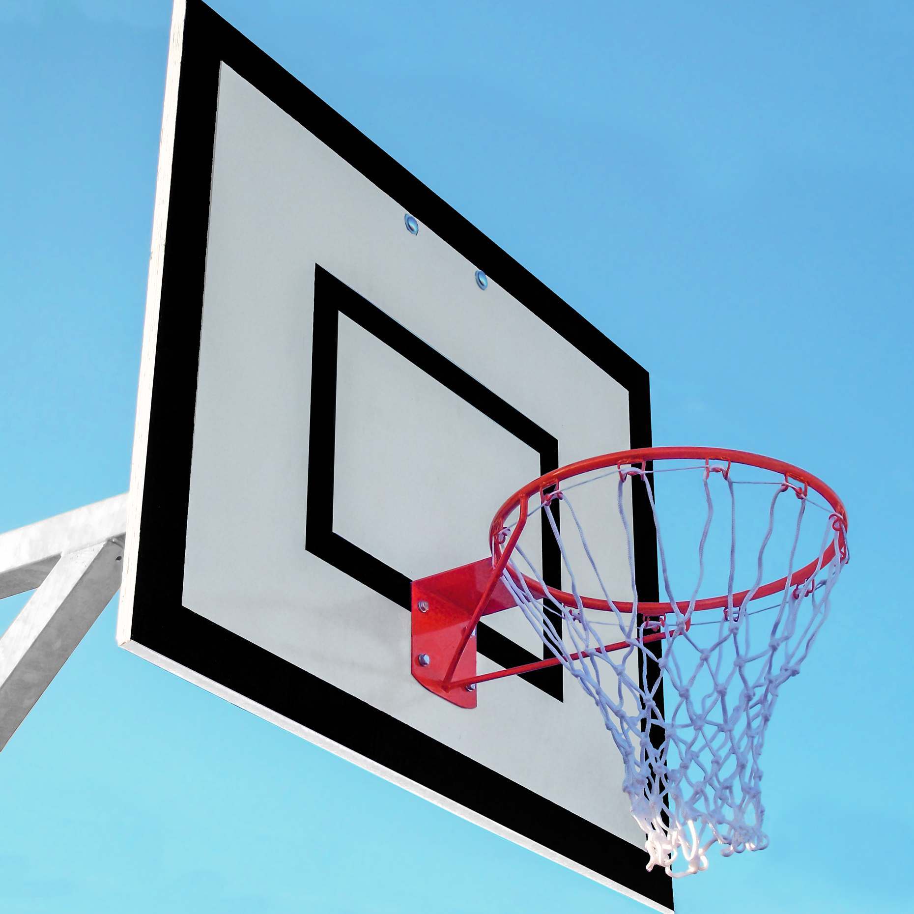 Basketball hoop.jpg